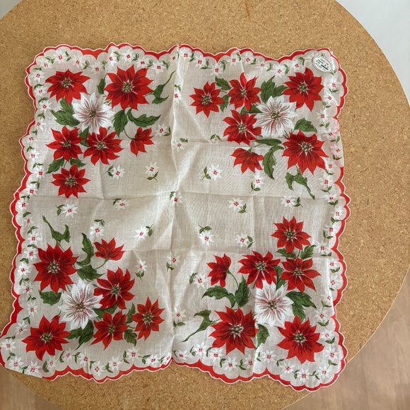 LOT of 12 Vintage Hankerchiefs - Picture 3 of 14